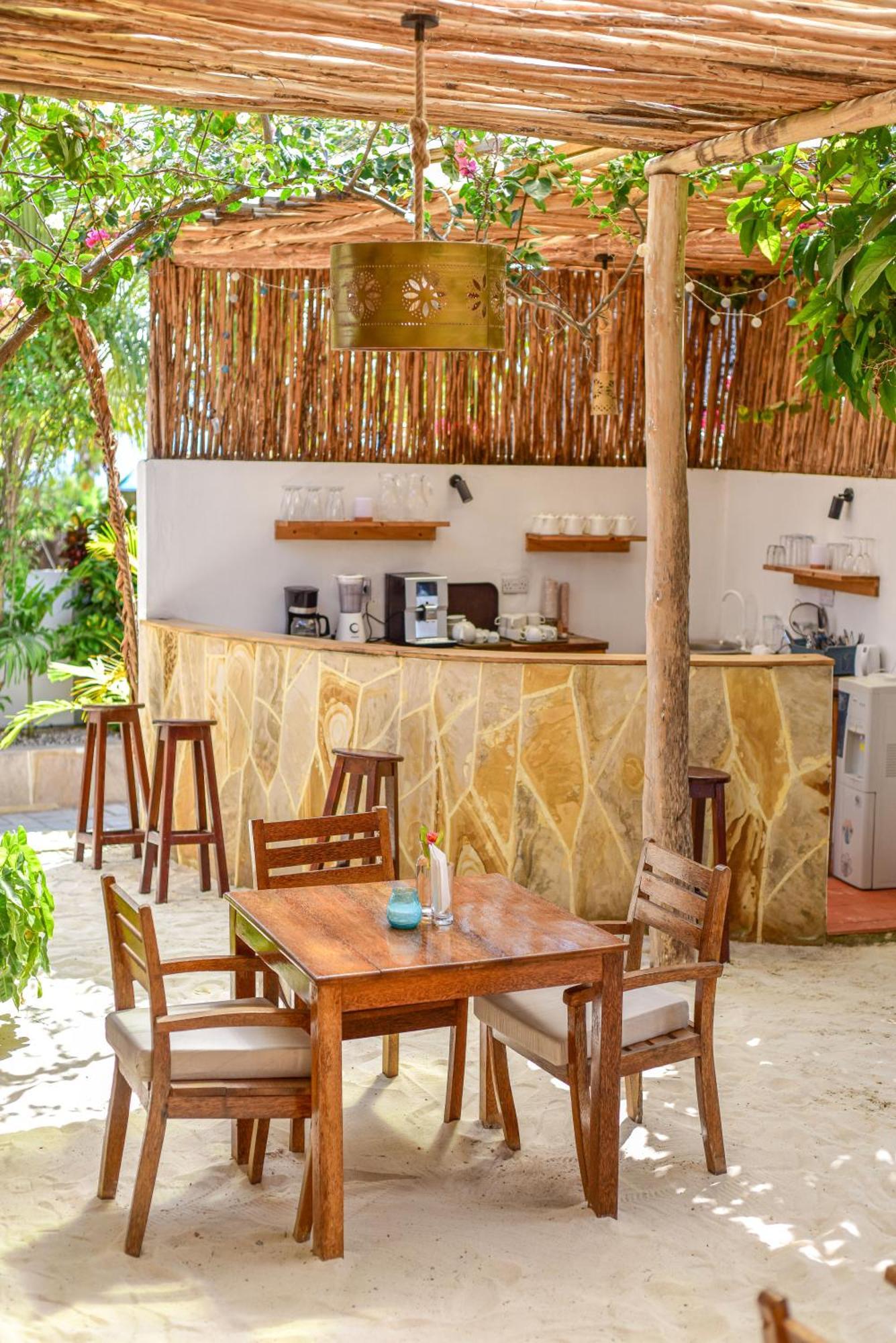 Bed and Breakfast Barabara House Jambiani  Exterior foto